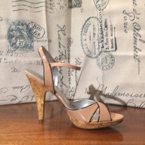 Next shrimp patent sandal - Picture 3 of 5